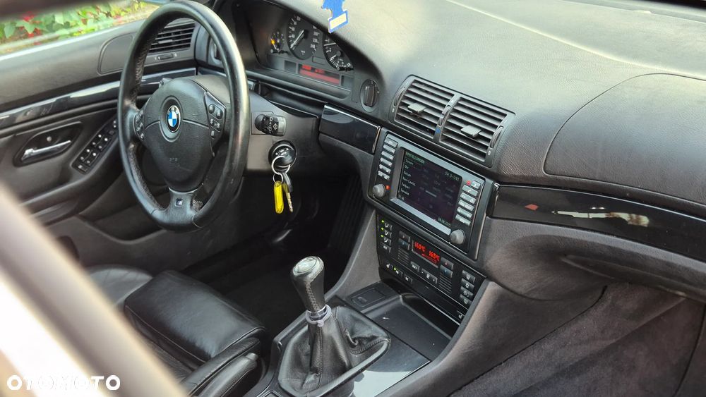 BMW Seria 5 520i - 4