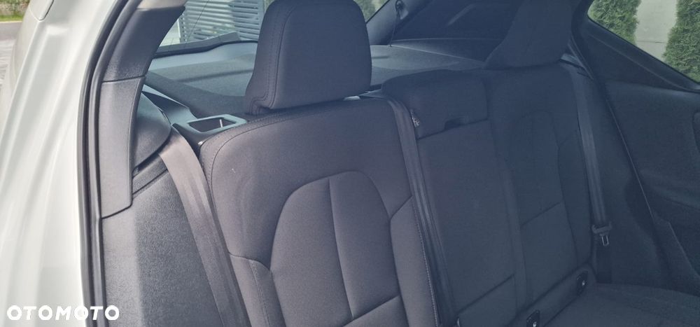 Volvo XC 40 B4 B DKG Ultimate Dark - 26