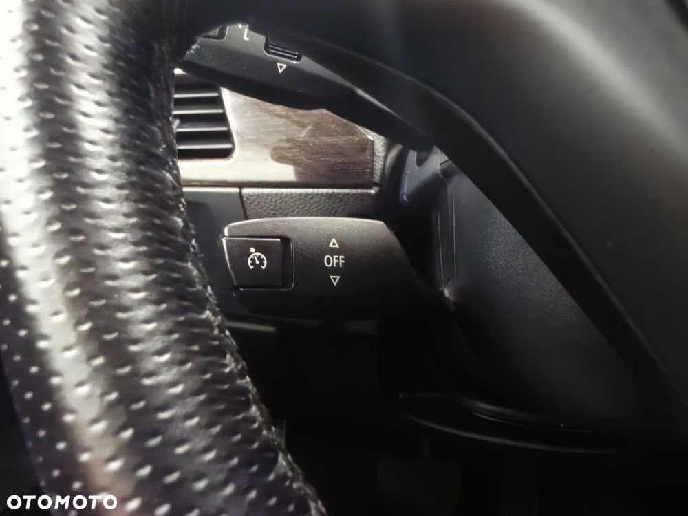 BMW Seria 3 320d Edition Exclusive - 33