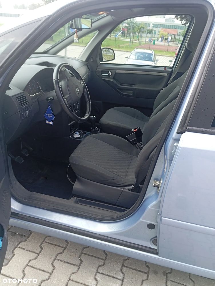 Opel Meriva - 9