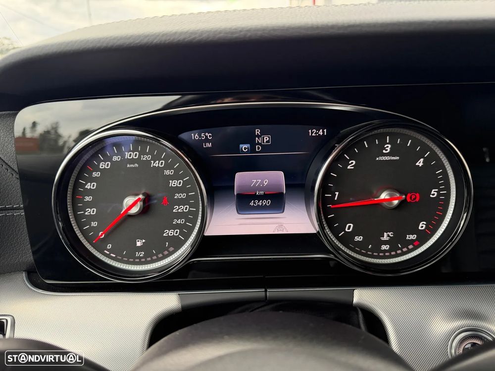 Mercedes-Benz E 220 d AMG Line - 13