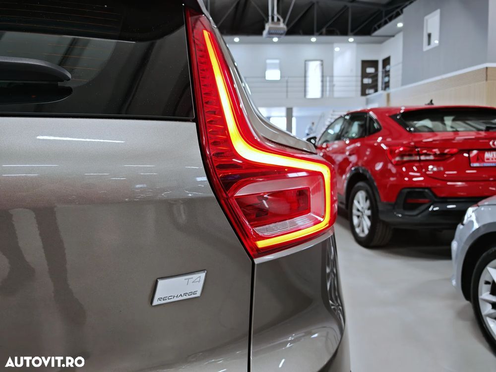 Volvo XC 40 T4 Recharge DKG Inscription Expression - 26
