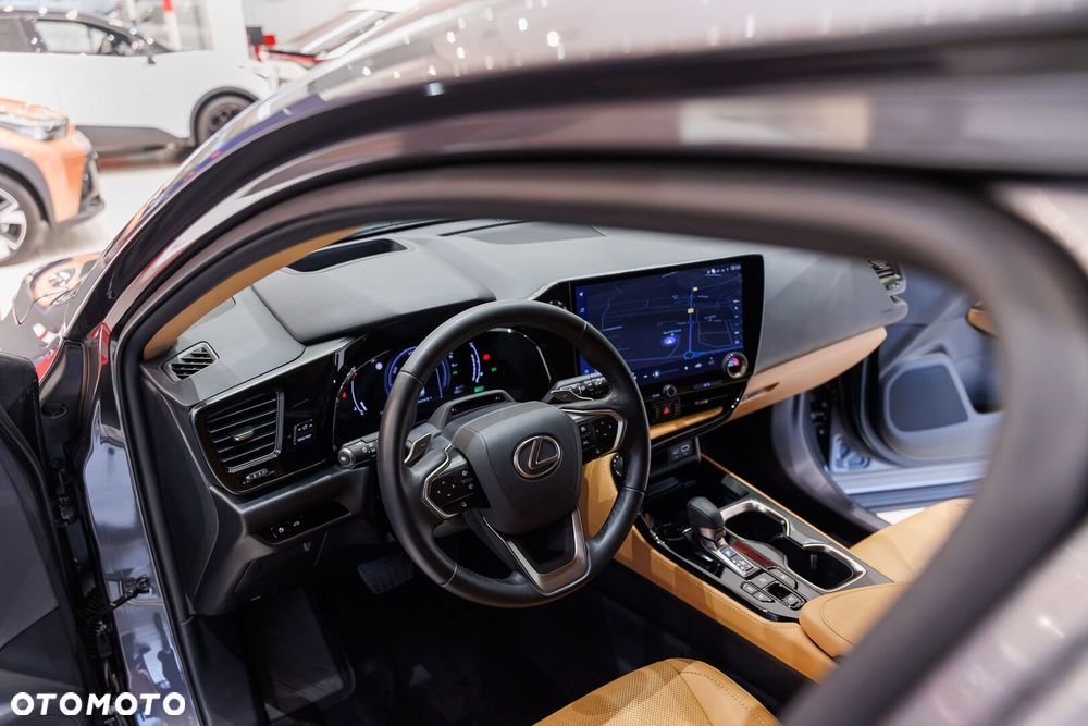 Lexus NX 350h Prestige AWD - 32