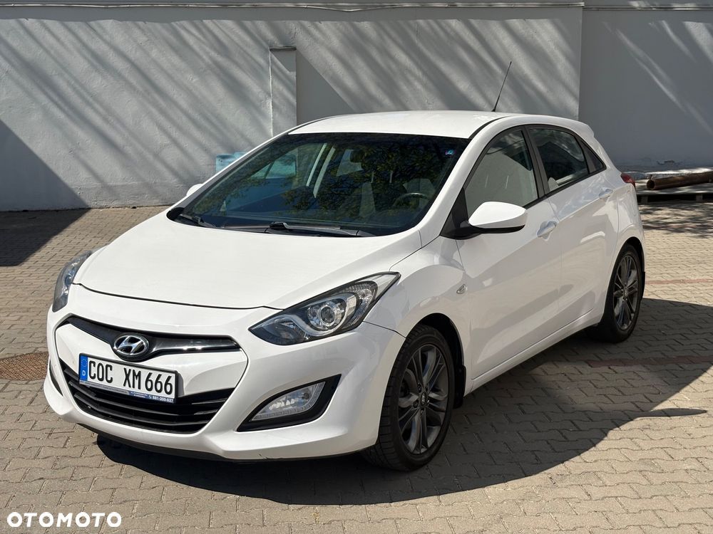 Hyundai i30 1.6 Premium - 1