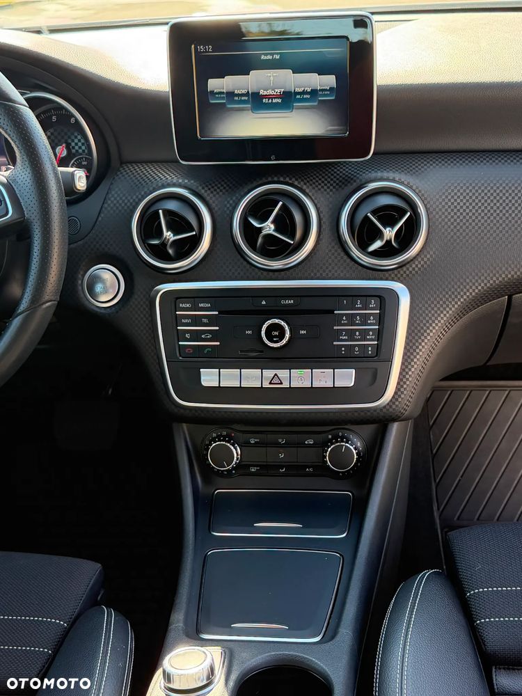 Mercedes-Benz Klasa A 180 7G-DCT Style - 10