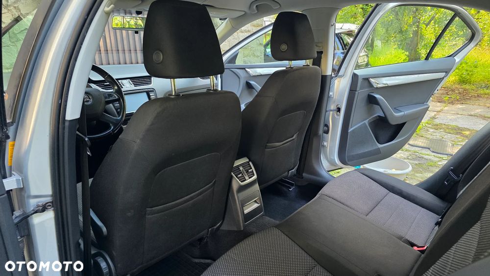 Skoda Octavia 1.6 TDI Active - 11