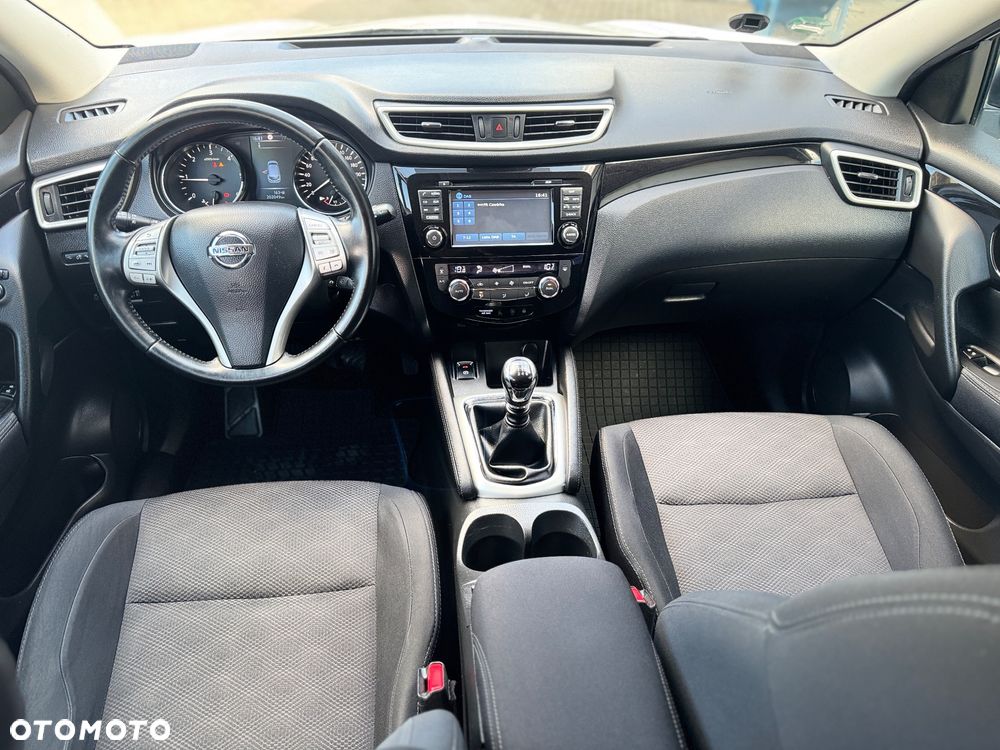 Nissan Qashqai - 25