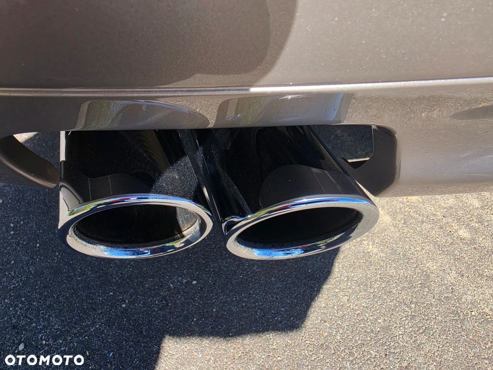 BMW Seria 5 520d xDrive - 9