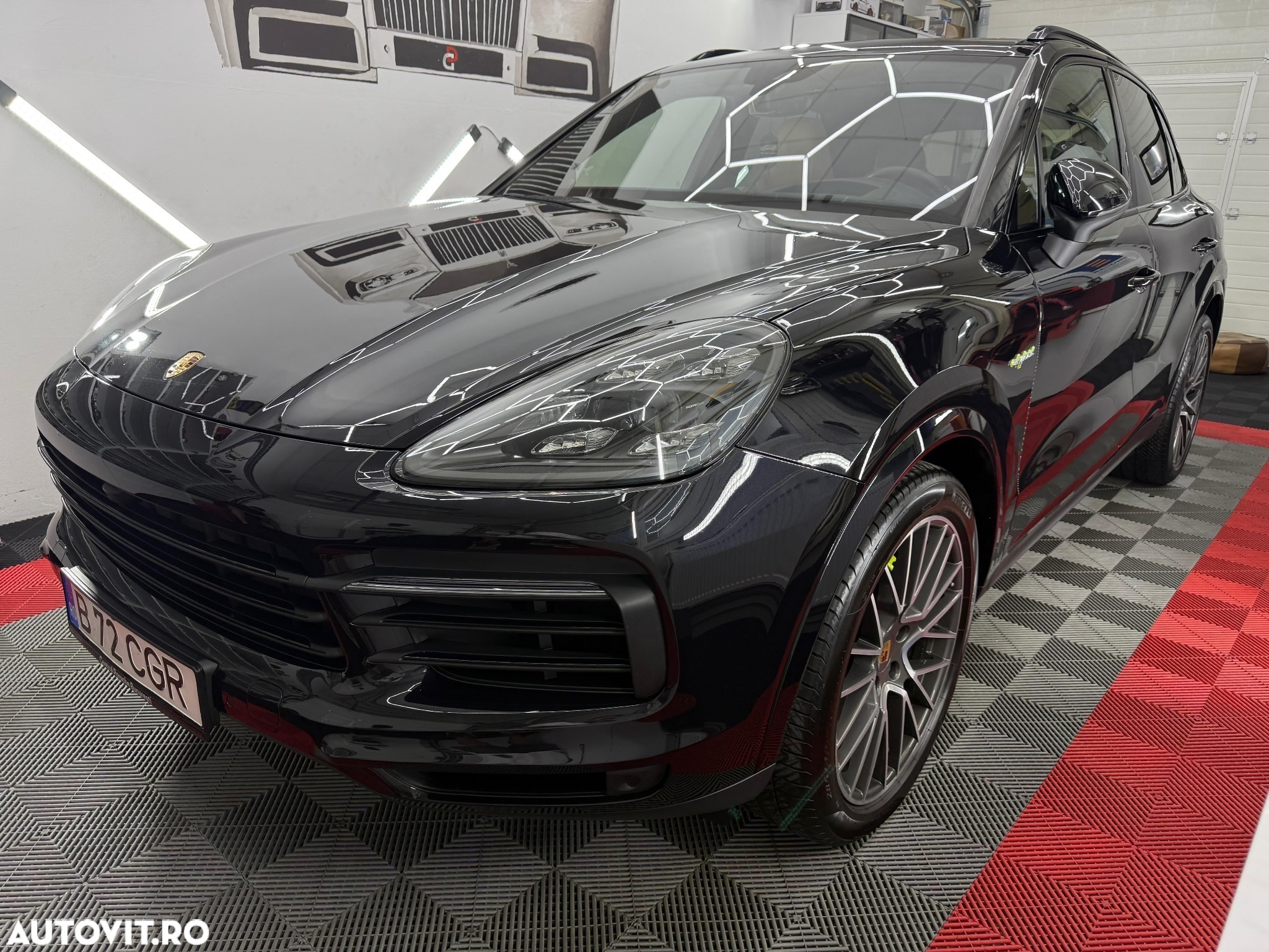 Porsche Cayenne - 15