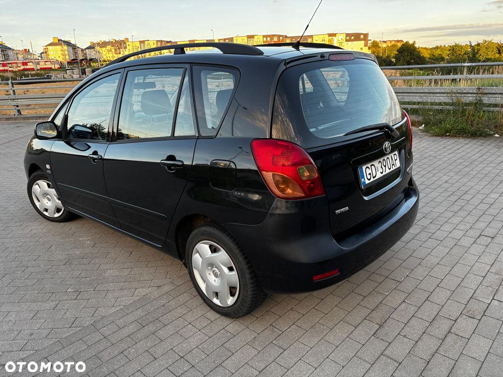 Toyota Corolla Verso 2.0 D-4D Sol - 3