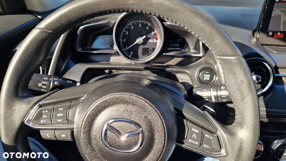 Mazda 2 - 10