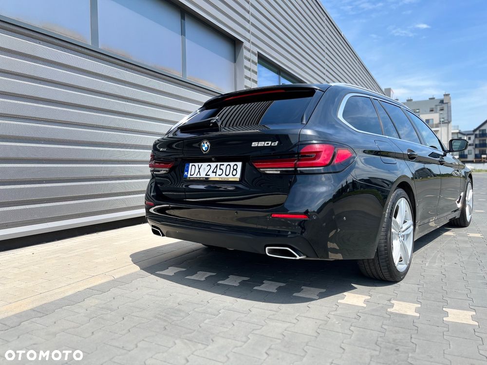BMW Seria 5 520d xDrive - 5