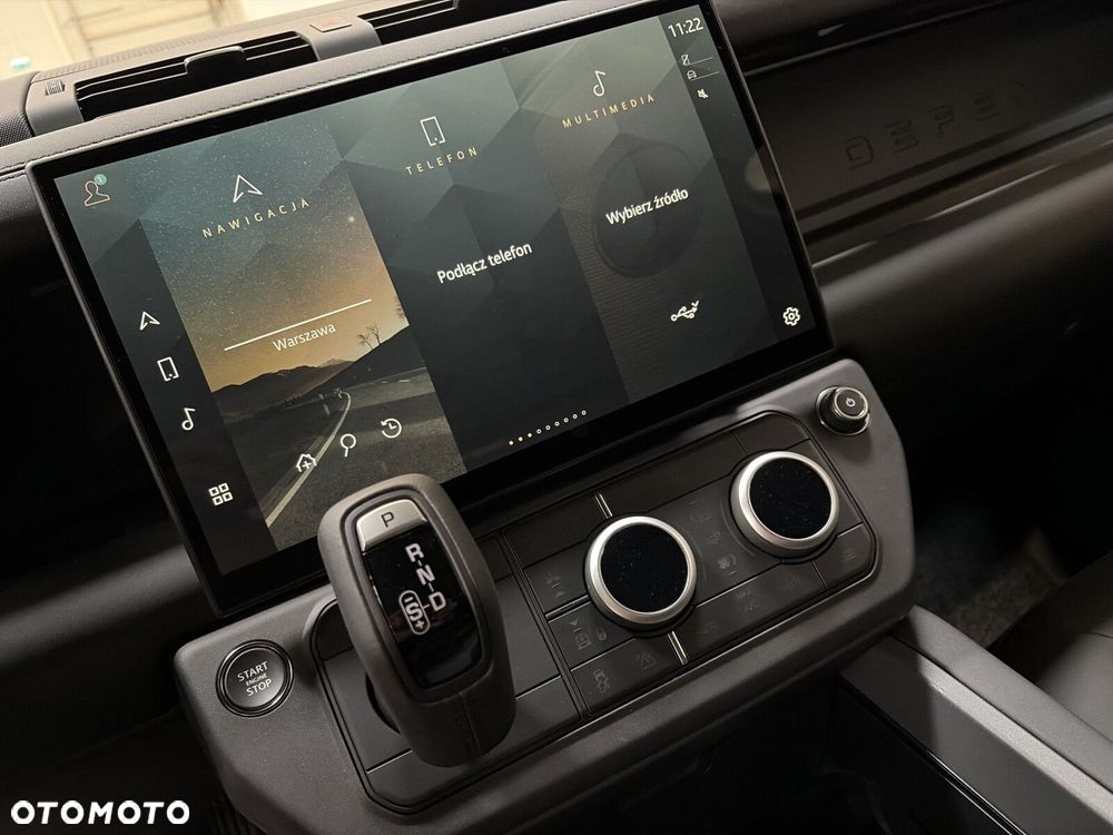 Land Rover Defender - 17