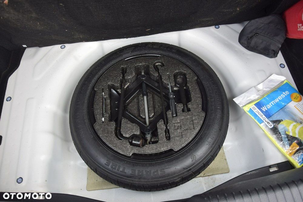 Hyundai i30 1.4 Premium - 19