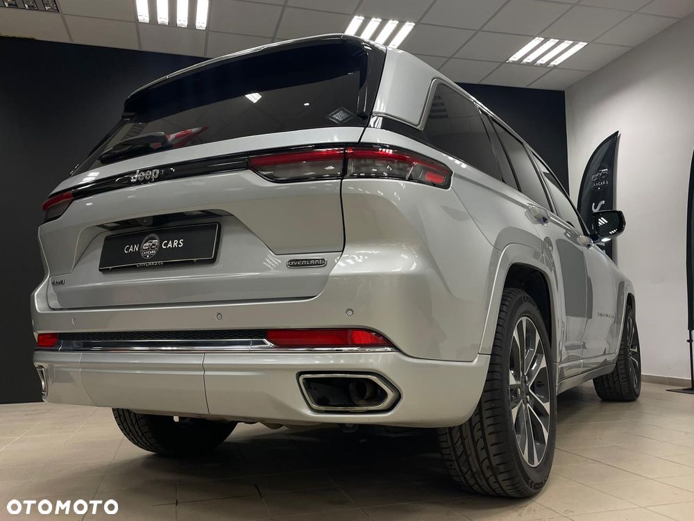 Jeep Grand Cherokee - 21