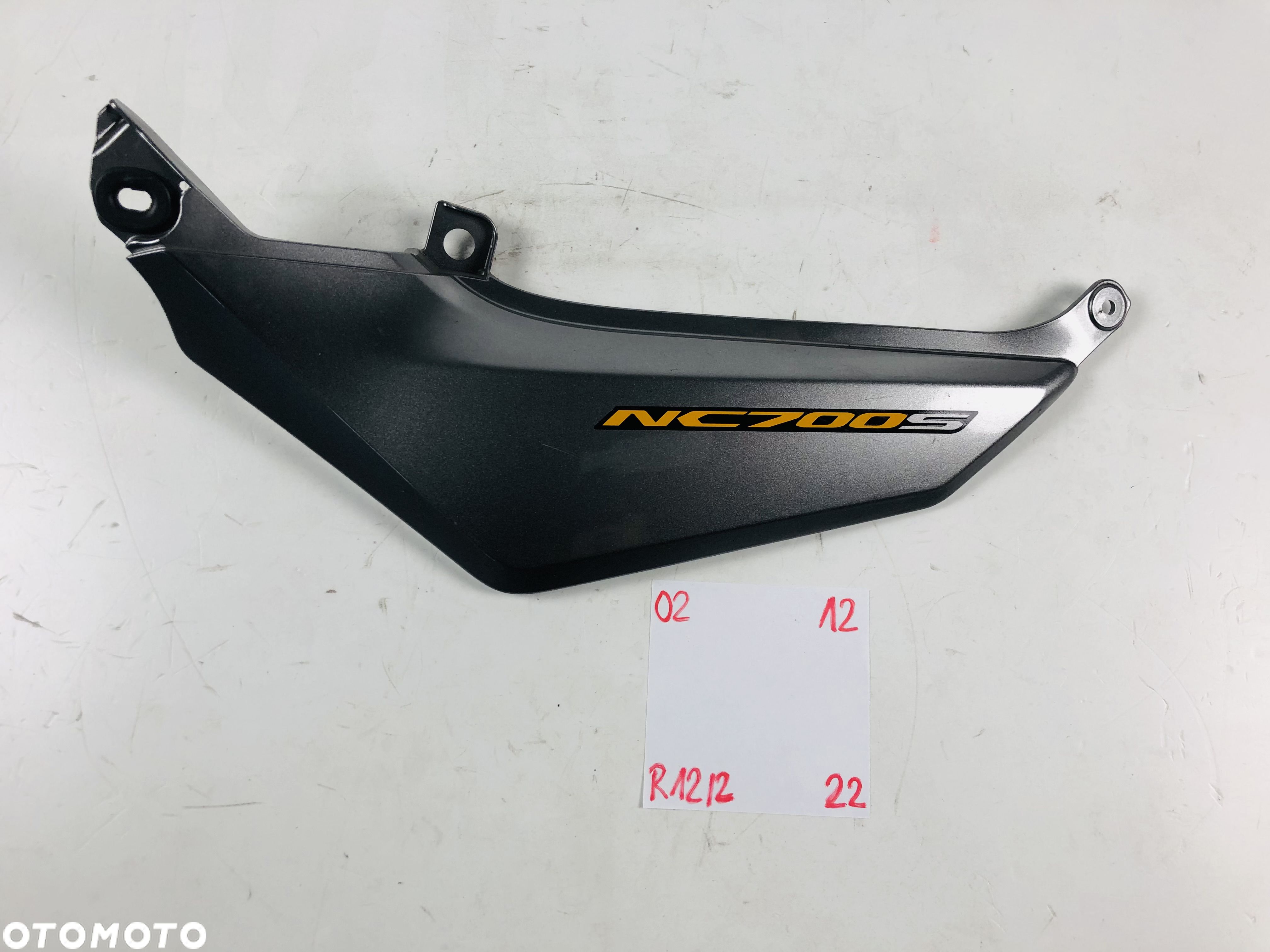 Honda NC 700 S 12-13 owiewka lewa boczek bok lewy - 1