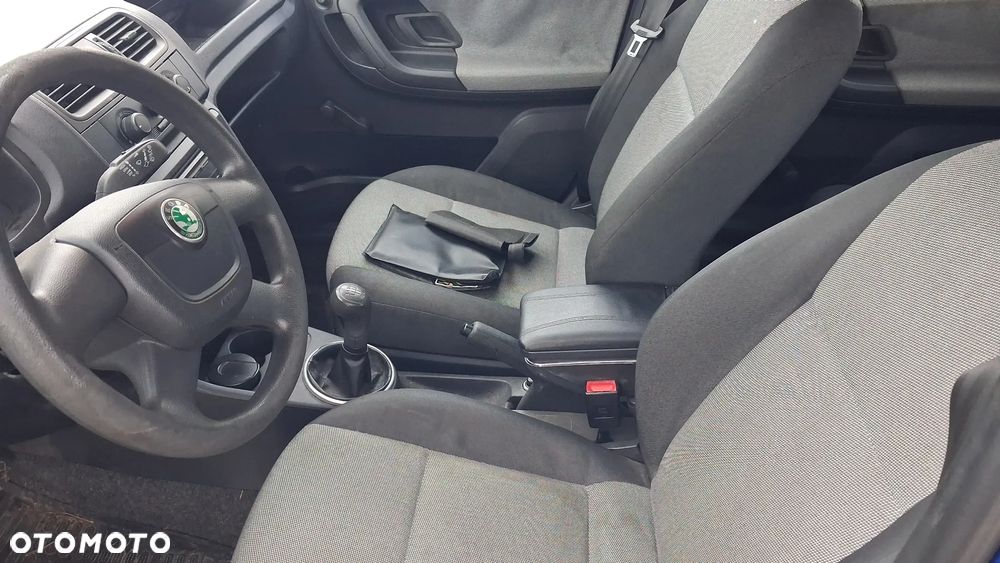 Skoda Fabia 1.2 HTP - 5
