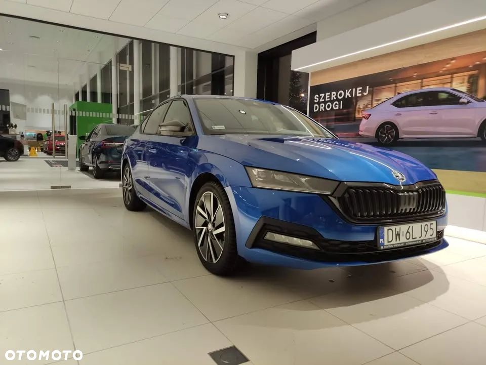 Skoda Octavia 1.5 TSI ACT Sportline - 6