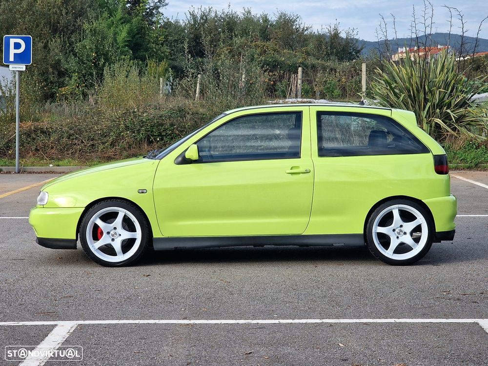 SEAT Ibiza 2.0i GT - 26