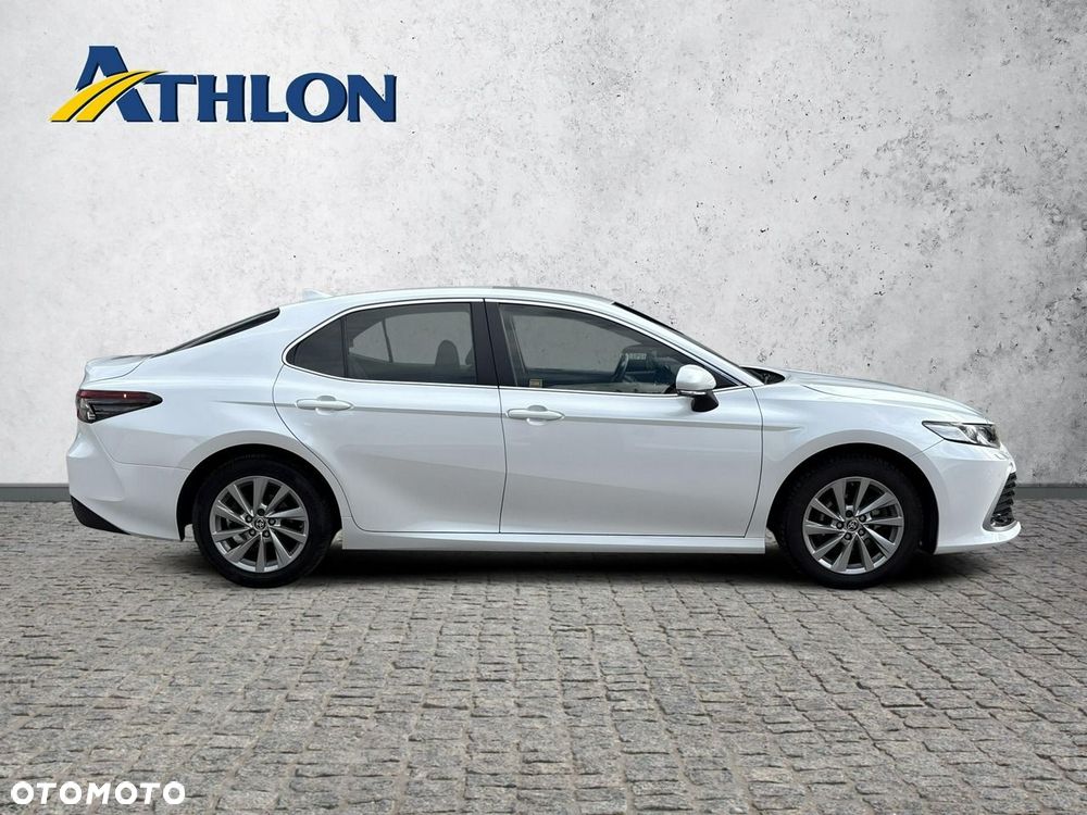 Toyota Camry 2.5 Hybrid Comfort CVT - 6