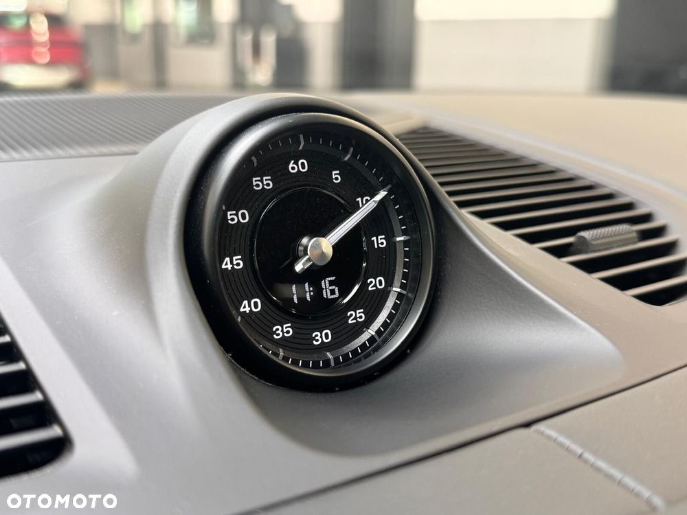Porsche Cayenne - 20