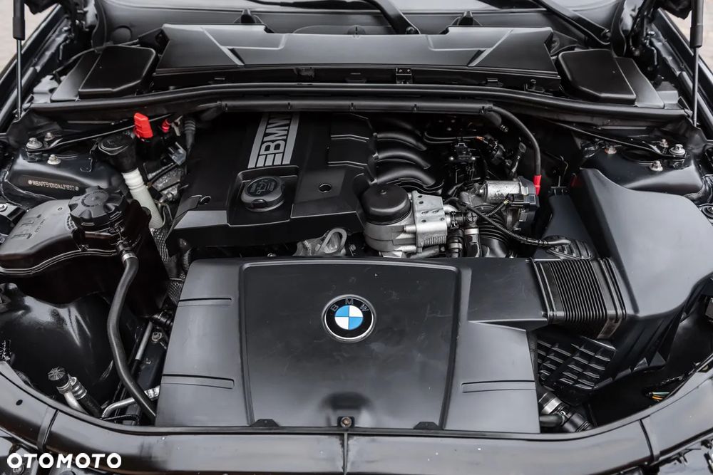 BMW Seria 3 318i Edition Exclusive - 20