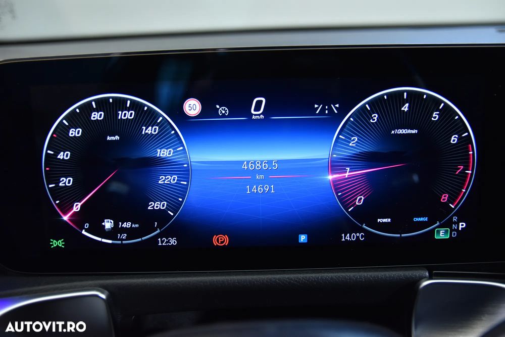 Mercedes-Benz GLB - 11