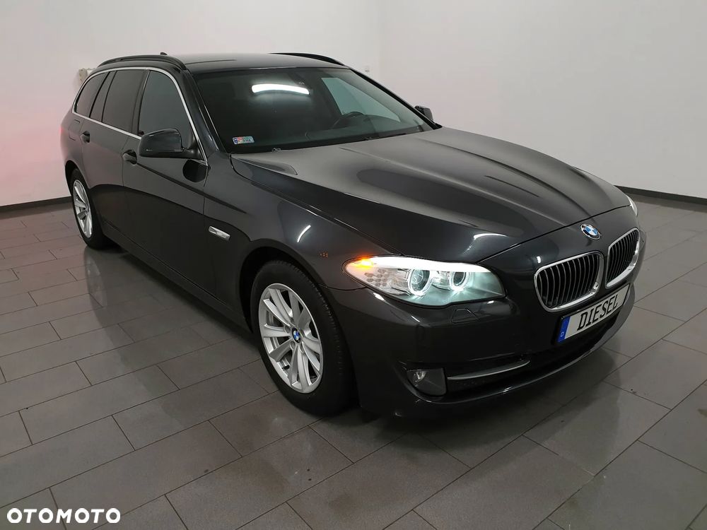 BMW Seria 5 520d Sport-Aut - 3