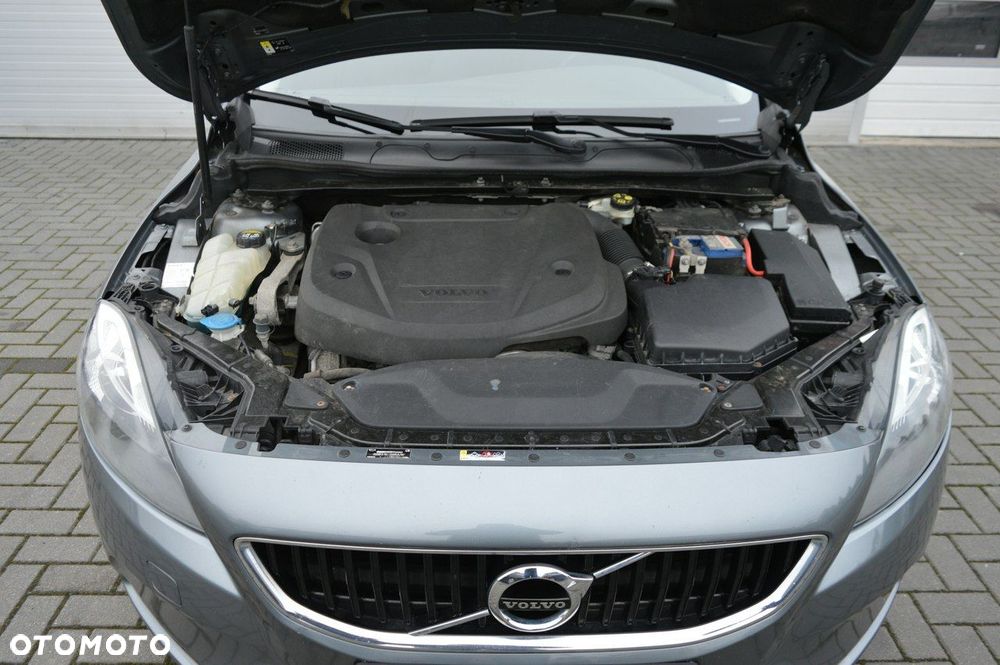 Volvo V40 D2 Geartronic Kinetic - 40