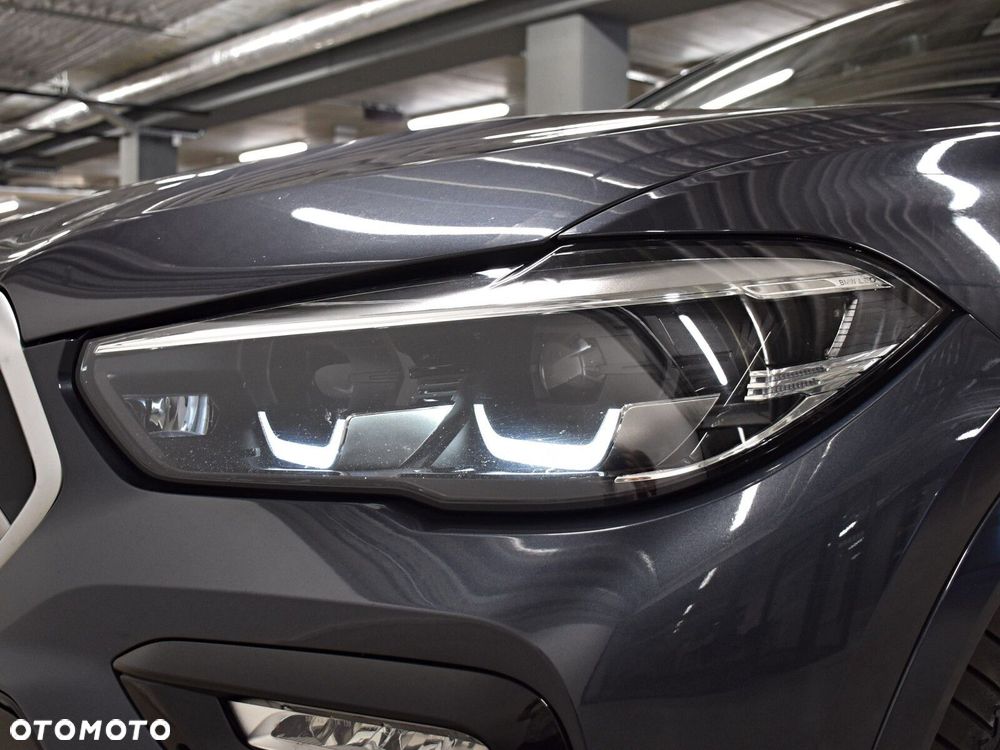 BMW X6 xDrive40i - 28