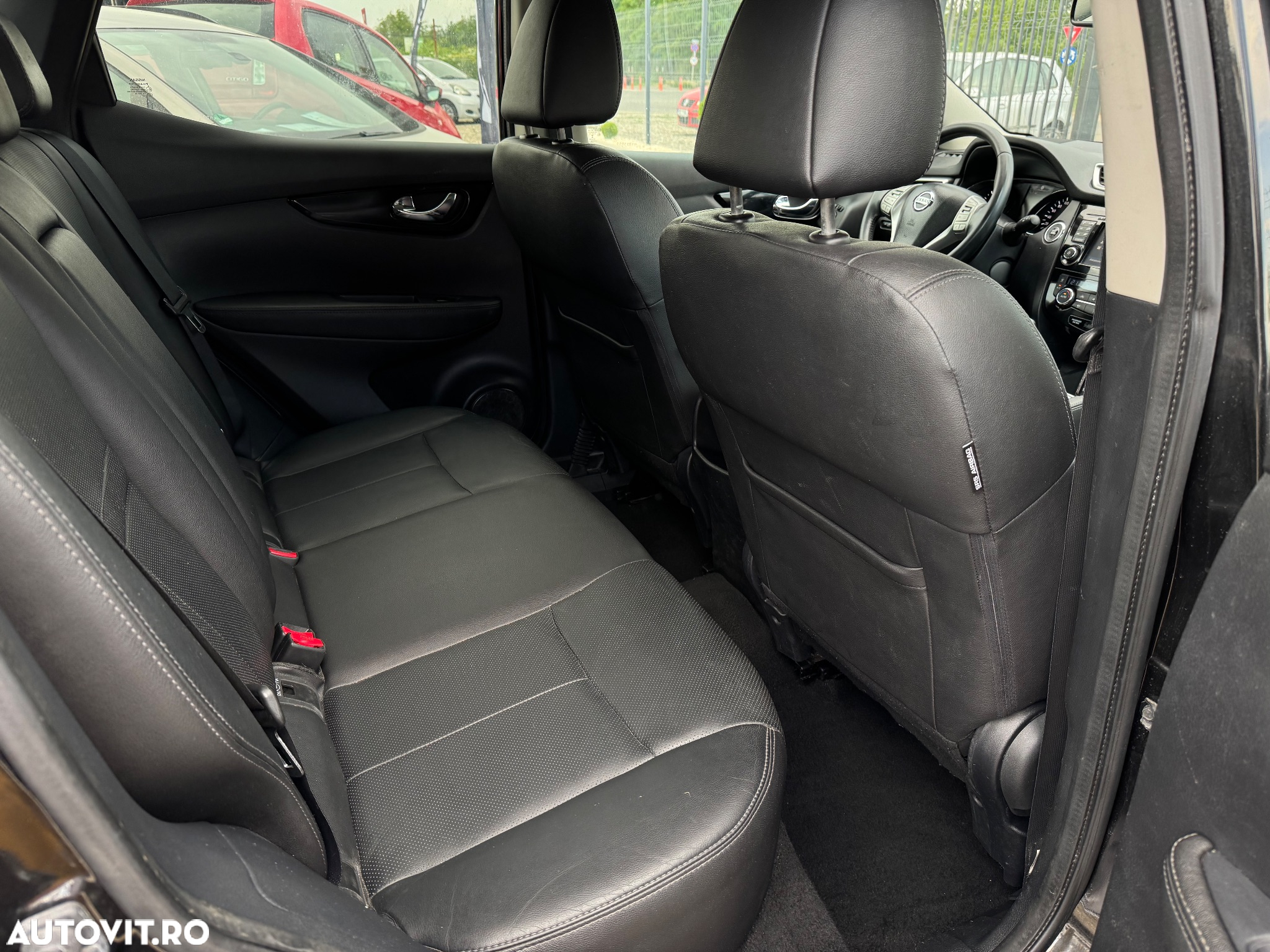 Nissan Qashqai - 12