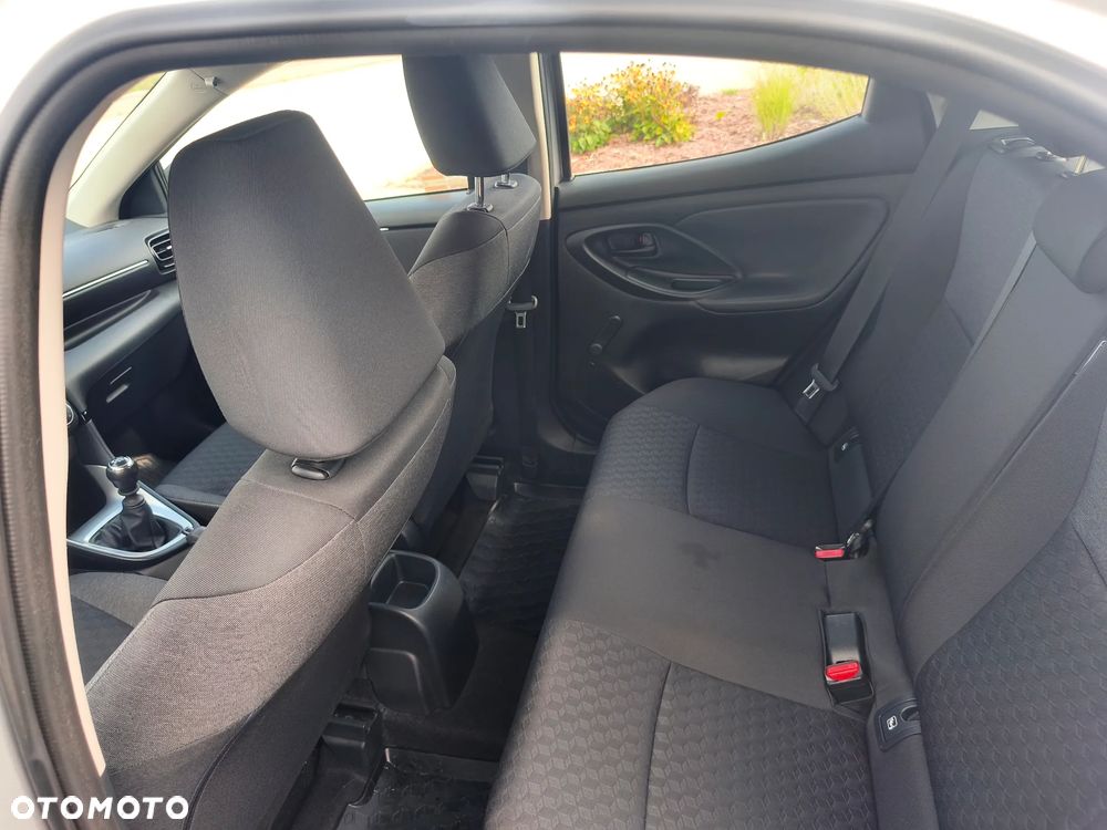 Toyota Yaris 1.5 Comfort - 16