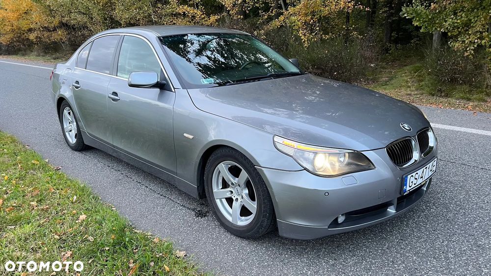BMW Seria 5 523i - 2