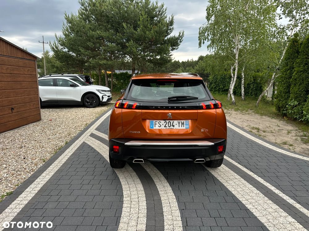 Peugeot 2008 PureTech 130 GPF Stop&Start Allure - 16