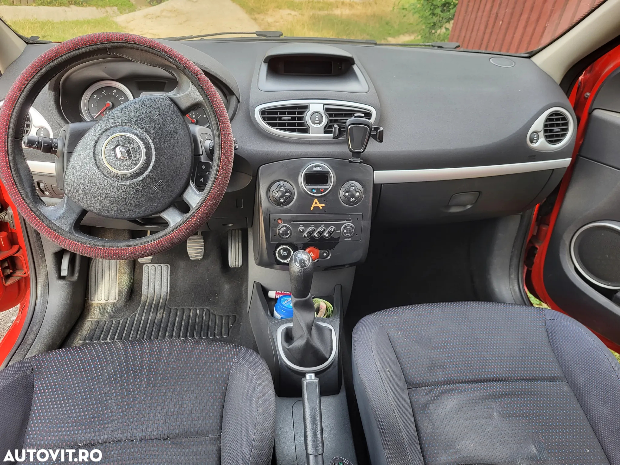 Renault Clio - 9