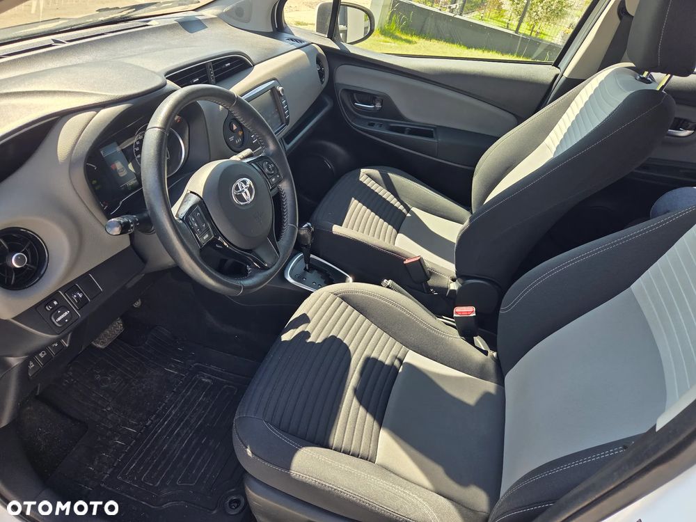 Toyota Yaris - 8