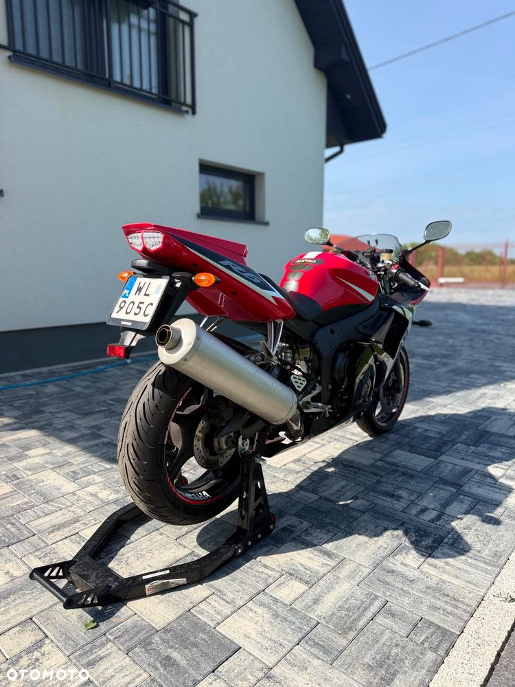 Yamaha YZF - 2