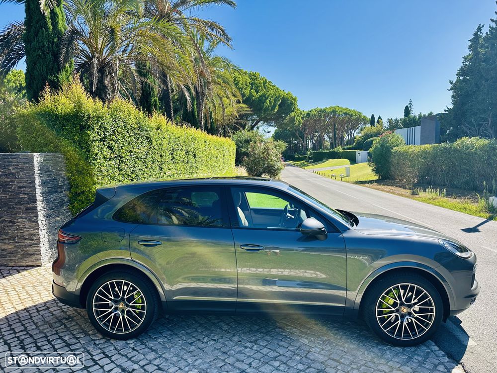 Porsche Cayenne - 11
