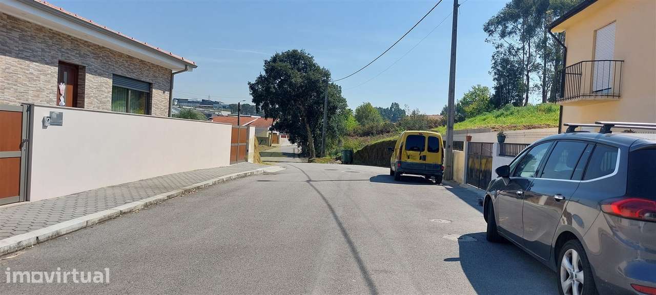 Terreno Urbano com 575 m² em Vilar Paraiso – Potencial de Construção a - Grande imagem: 3/10