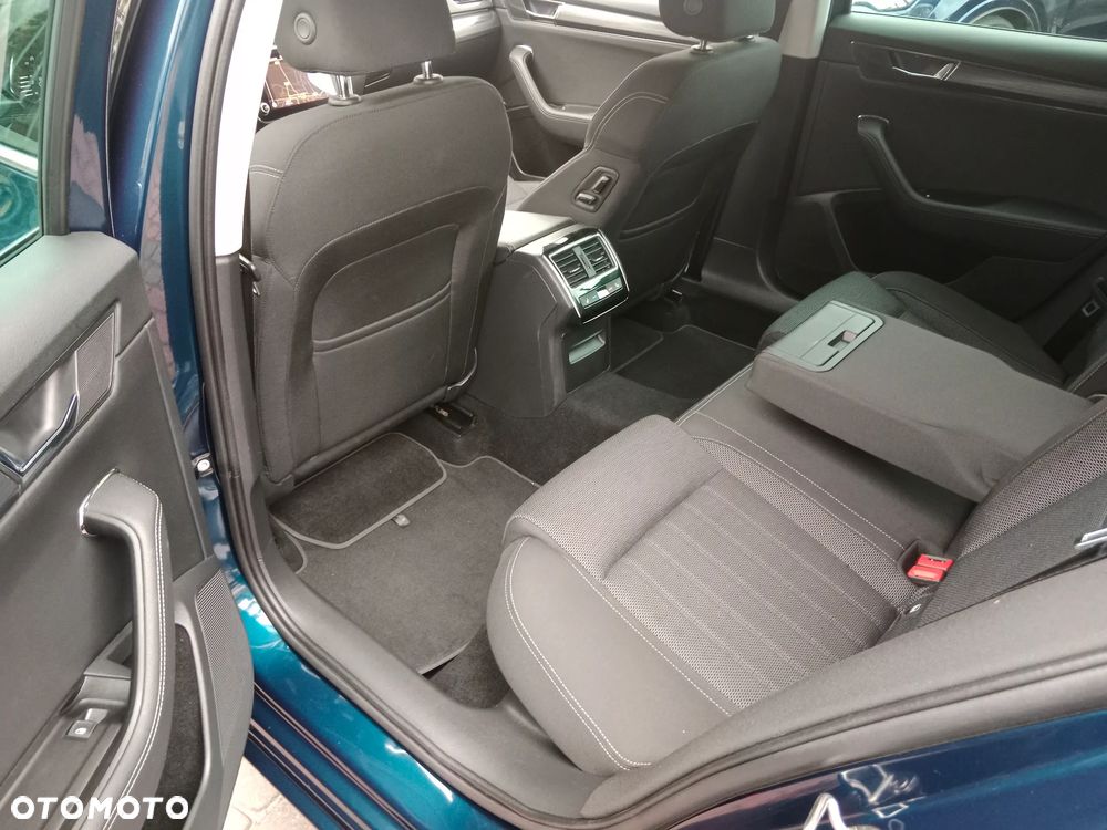Skoda Superb 2.0 TDI SCR Style DSG - 13