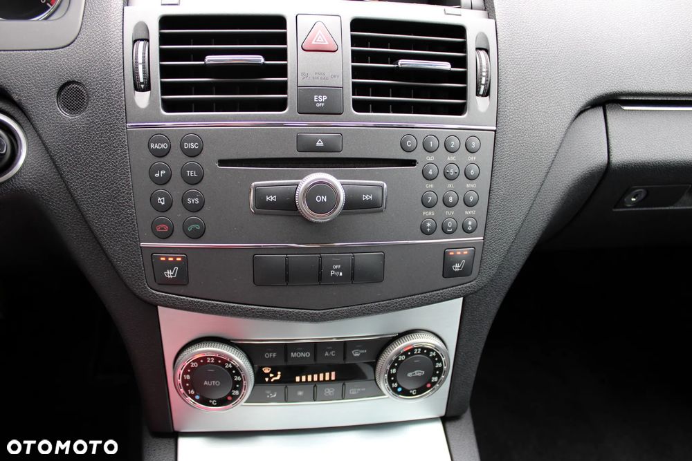 Mercedes-Benz Klasa C 200 7G-TRONIC Avantgarde Edition - 19
