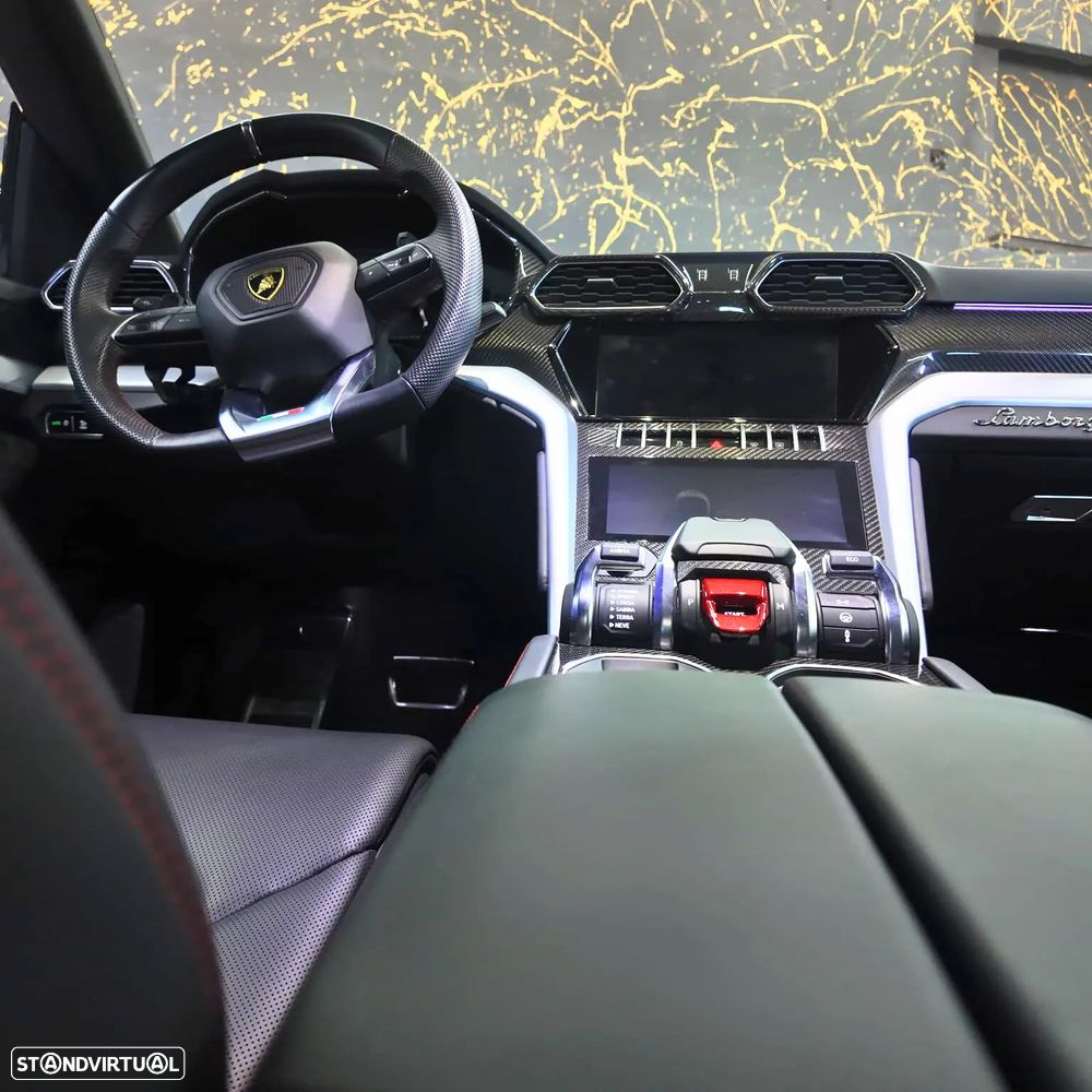 Lamborghini Urus 4.0 V8 - 12