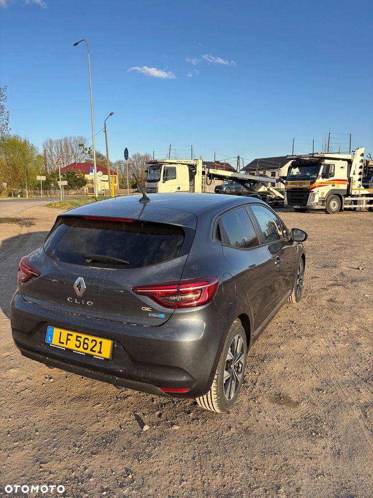 Renault Clio E-TECH 140 BUSINESS EDITION - 3