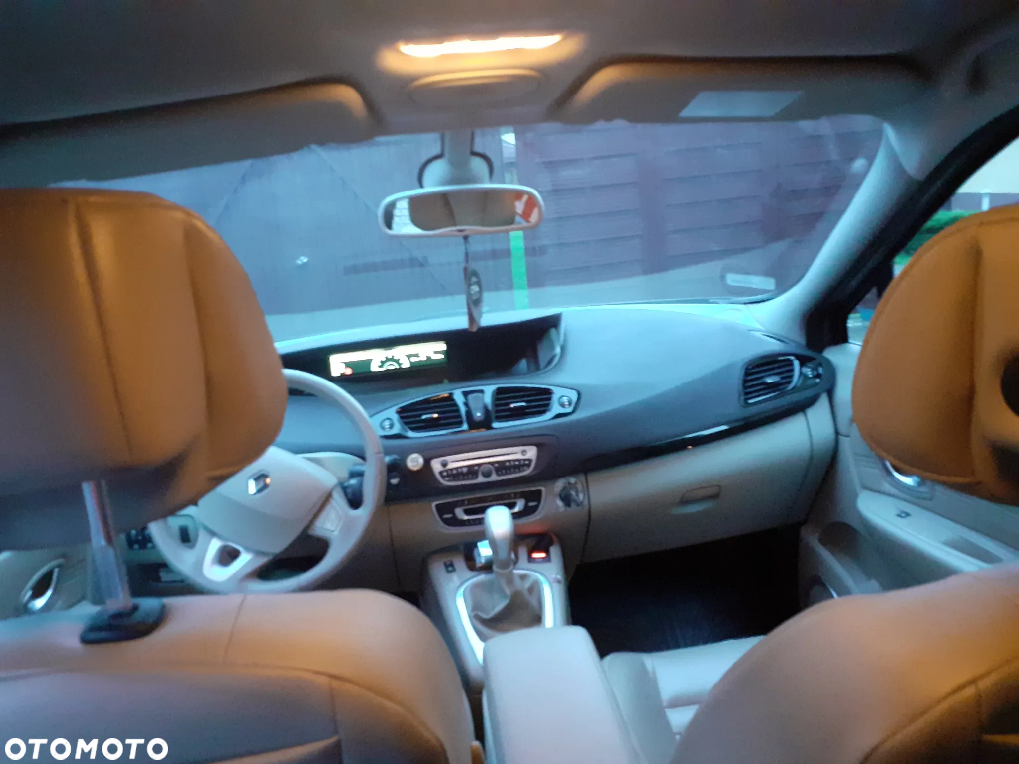 Renault Scenic - 16