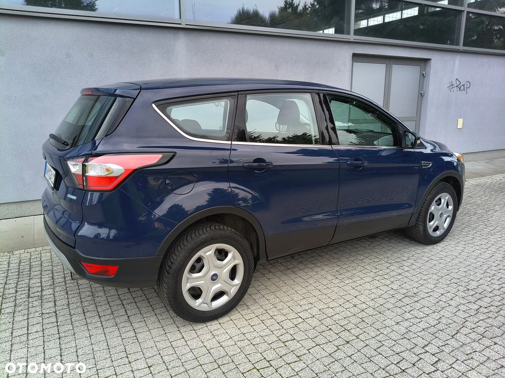 Ford Kuga 1.5 EcoBoost 2x4 Business Edition - 3