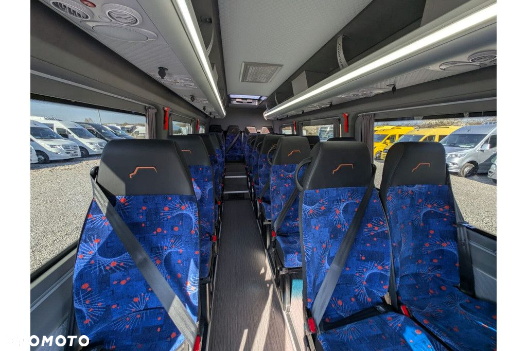 Mercedes-Benz Sprinter 517 - 17