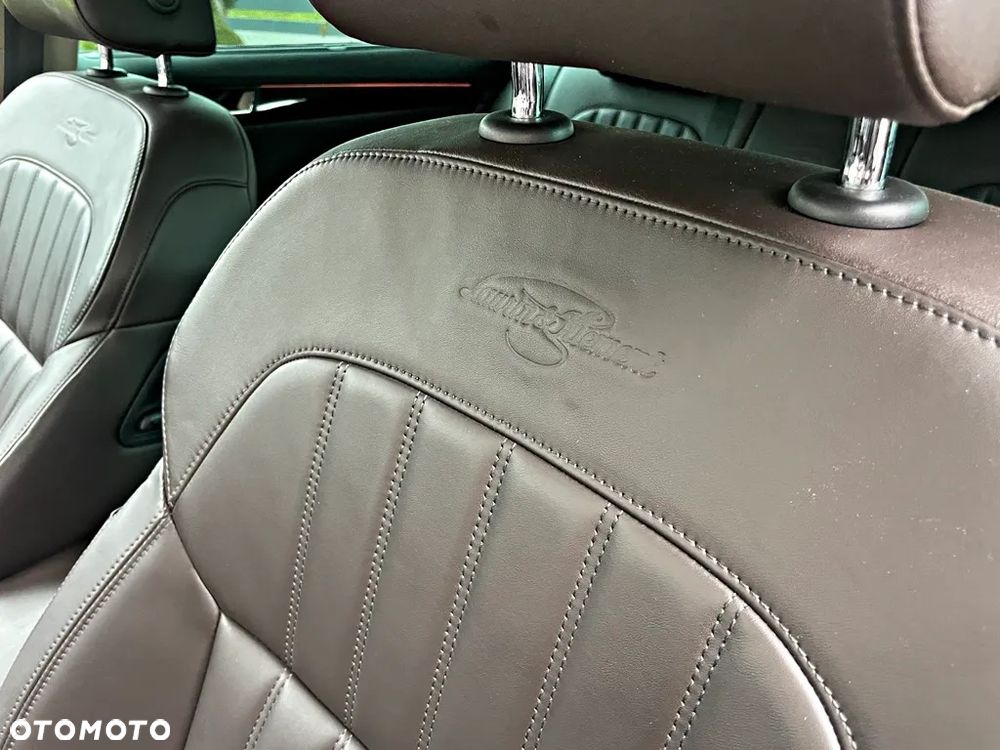 Skoda Superb Combi 2.0 TDI DSG L&K - 25