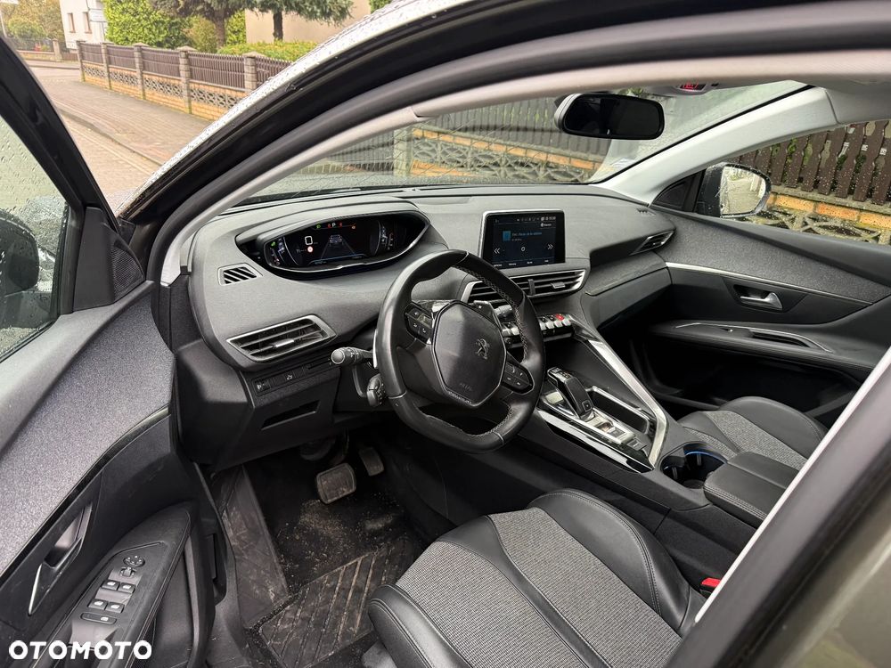 Peugeot 3008 1.5 BlueHDi GT Pack S&S EAT8 - 8