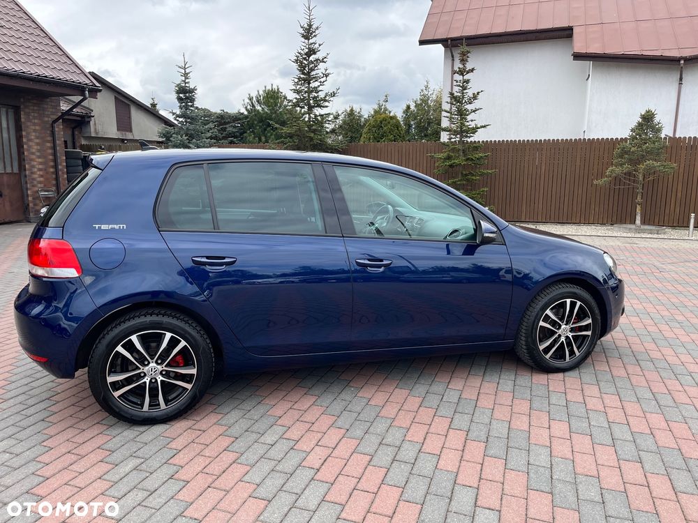 Volkswagen Golf 1.6 TDI DPF BlueMotion Technology Team - 12