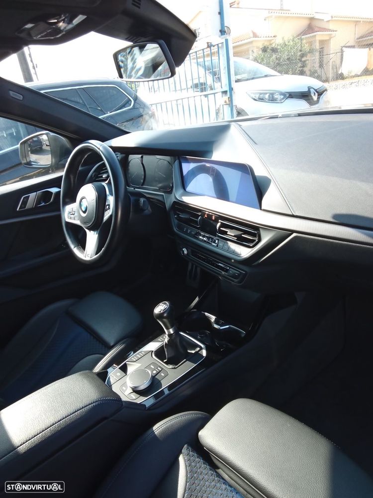 BMW 116 d Pack Desportivo M - 9